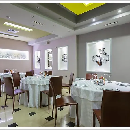 Rikuest Hotel Qender Bulgarec