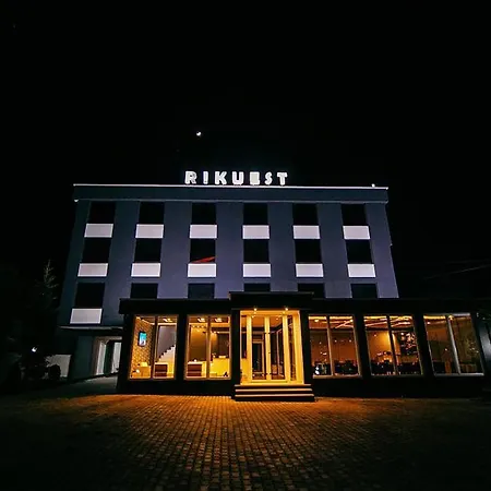 Hotel Rikuest Qender Bulgarec