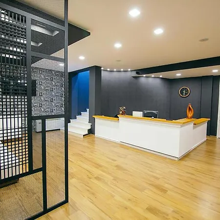 Rikuest Hotel *