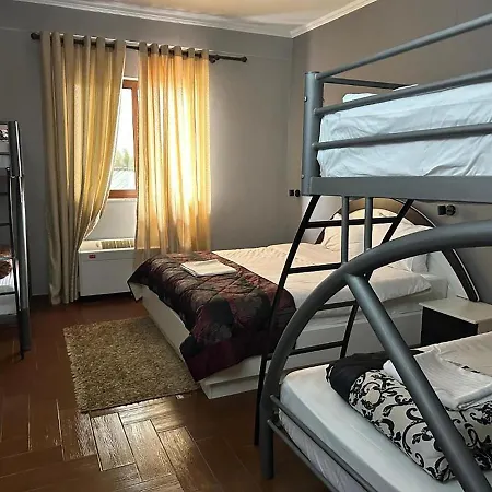 Hotel Rikuest *