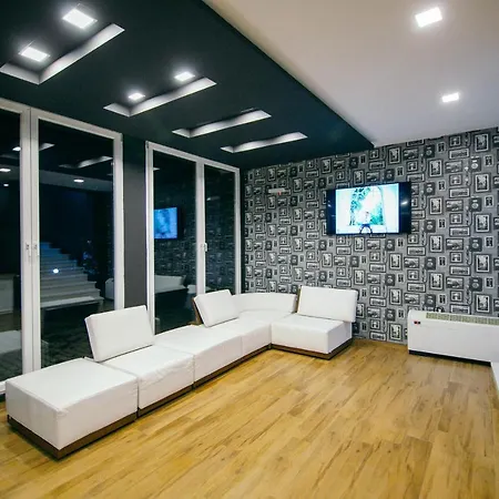 Hotel Rikuest *